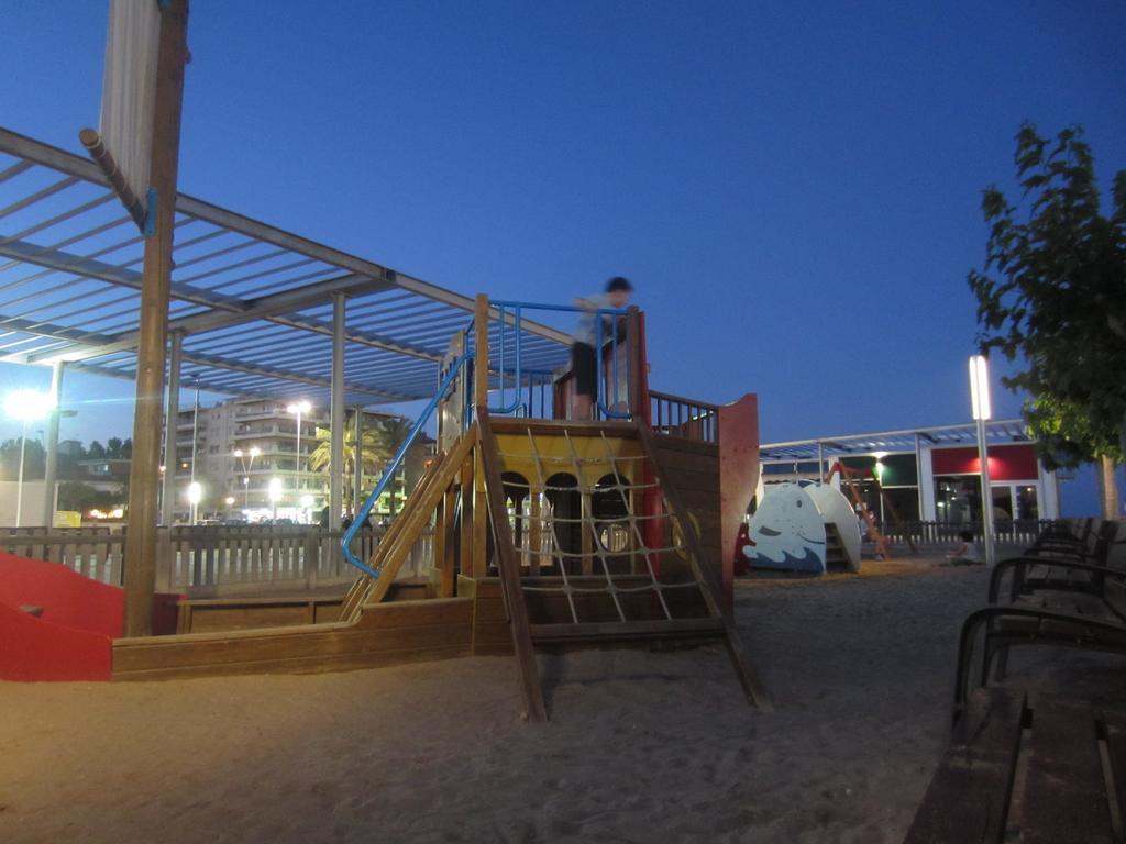 Appartement Apartamento Playa Dorada à Segur de Calafell Extérieur photo